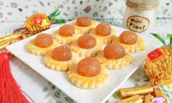Open pineapple tart