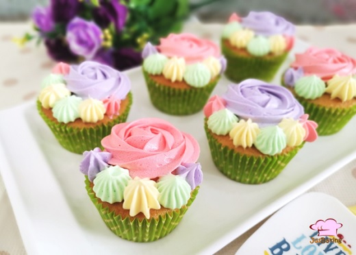 Colorful cupcake baking class