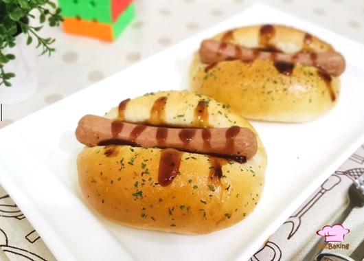 Sweet bread 1 - Hot dog bun
